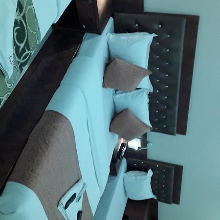 Hotel Golden Hayyath Inn Mumbai Ngoại thất bức ảnh