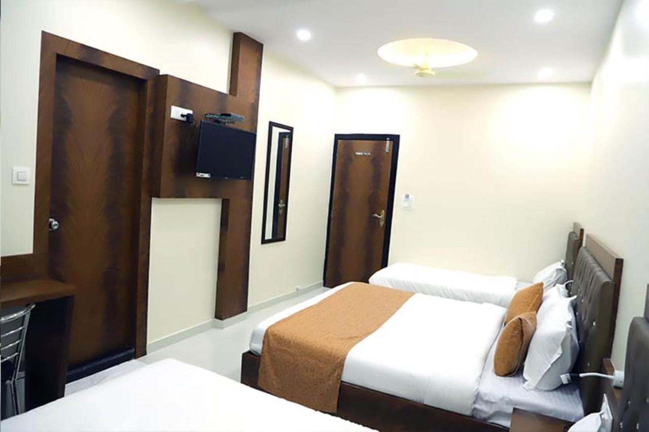 Hotel Golden Hayyath Inn Mumbai Ngoại thất bức ảnh